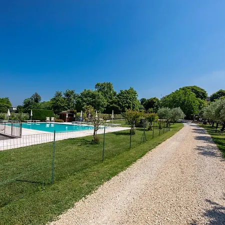 Casa Borgo Di Calmasino バルドリーノ