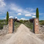 Casa Borgo Di Calmasino *