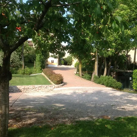 Casa Borgo Di Calmasino Бардоліно