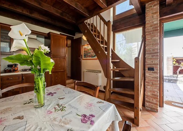 Casa Borgo Di Calmasino