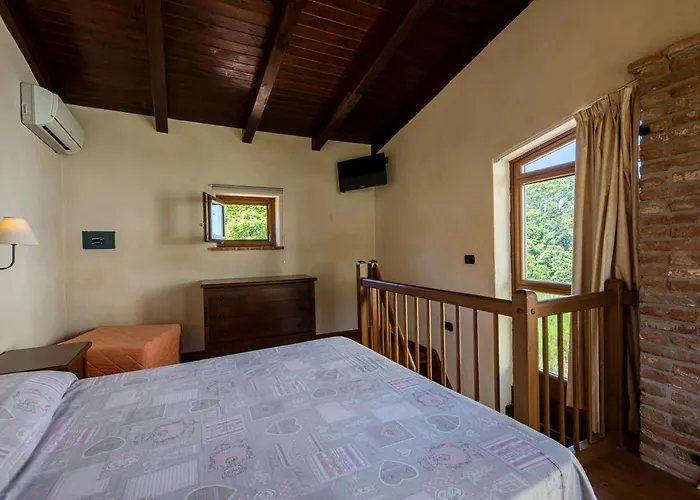 Casa Borgo Di Calmasino バルドリーノ