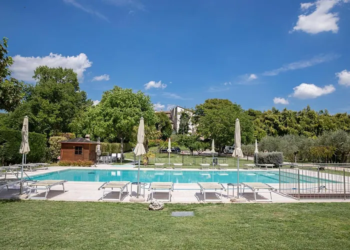 Casa Borgo Di Calmasino Апартаменти