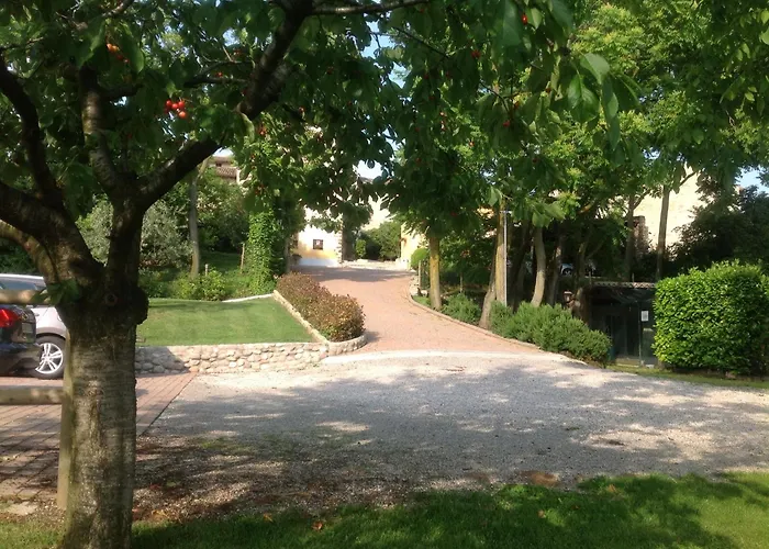 Casa Borgo Di Calmasino Бардоліно