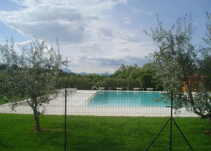 Casa Borgo Di Calmasino * バルドリーノ